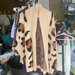 Animal print open front cardigan xs